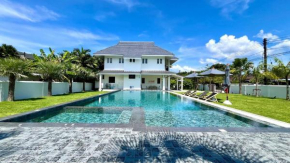 Khaolak House - Large 16 Meters Lap Swimming Pool
